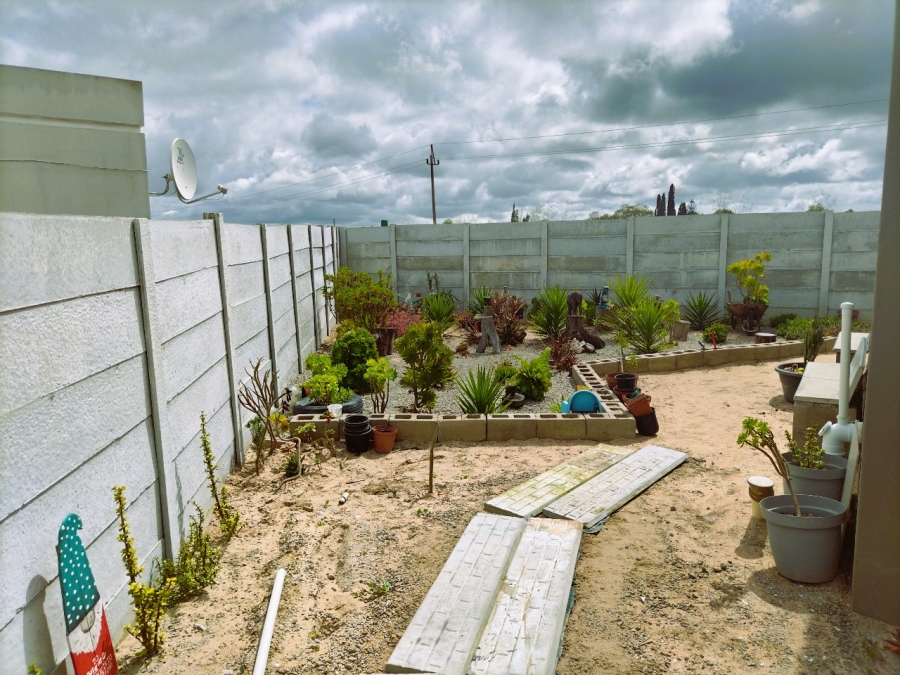 To Let 4 Bedroom Property for Rent in Hopefield Western Cape